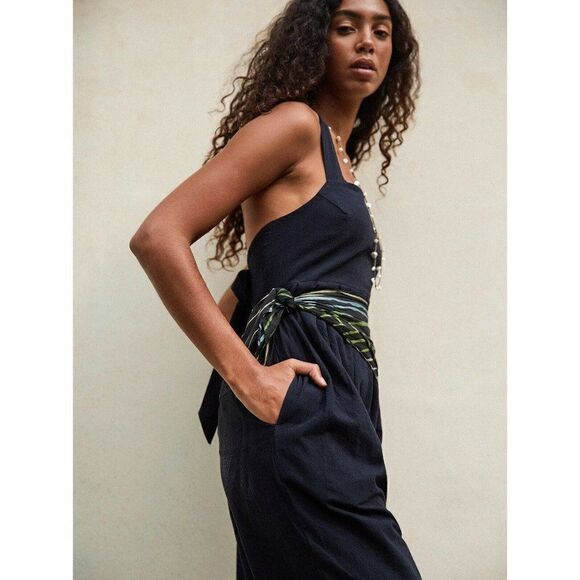 NEW FREE PEOPLE ENDLESS SUMMER Sz XS JOSEPHINE CROSS BACK JUMPER JUMPSUIT BLACK - Picture 3 of 3